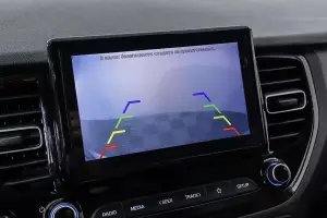 Hyundai  11