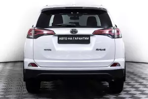 Toyota  5