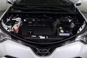 Toyota  8