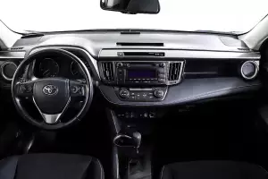 Toyota  9