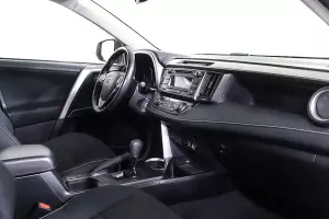 Toyota  12