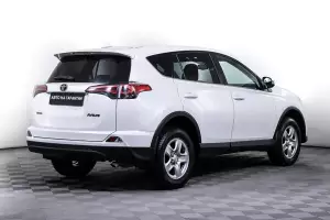 Toyota  4