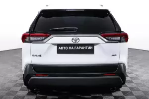 Toyota  5
