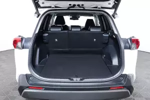 Toyota  6