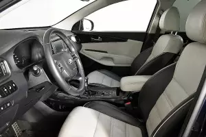 Kia  7