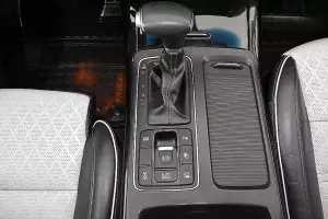 Kia  6