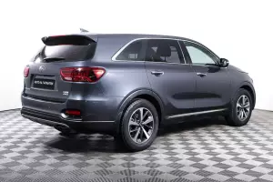 Kia  19