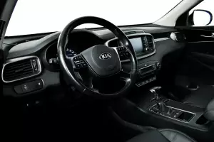 Kia  10