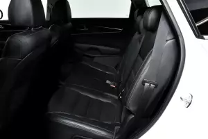 Kia  11