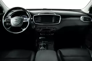 Kia  8