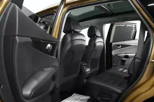 Kia  6