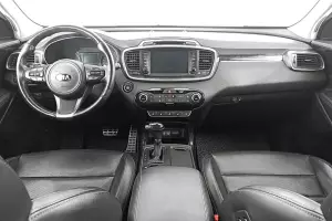 Kia  7