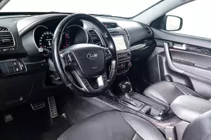 Kia  12