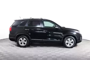 Kia  3
