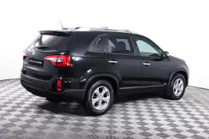 Kia  4