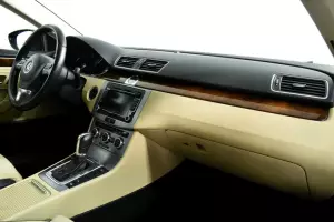 Volkswagen  9