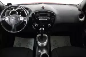 Nissan  8