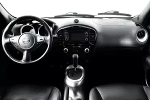 Nissan  8